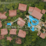 Resort de luxo com piscinas e vista para o mar em Morro de São Paulo, Bahia.