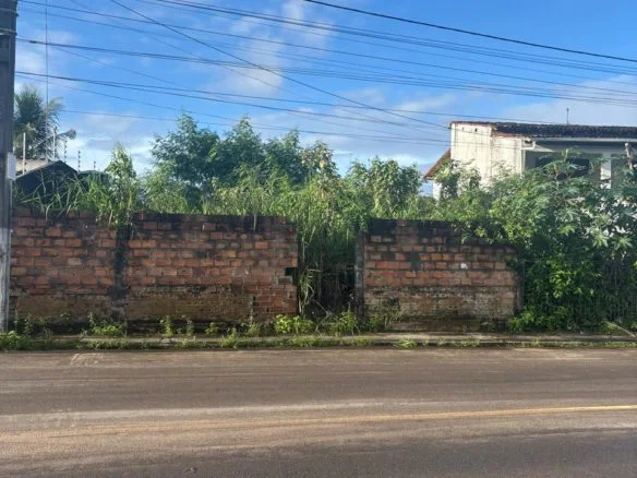 Terreno no Bairro da Graça Valença: A Oportunidade que Você Esperava! 400m²