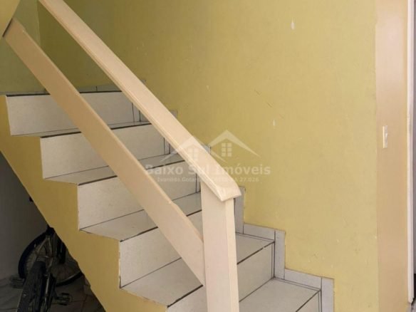 584
