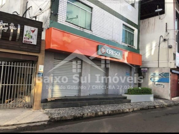 Imóvel Comercial em Valença – 216m² Alugado para Banco | Renda Mensal Garantida
