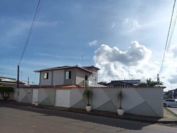 Casa à Venda em Valença - BA | Novo Horizonte | 400m² | R$ 1.100.000