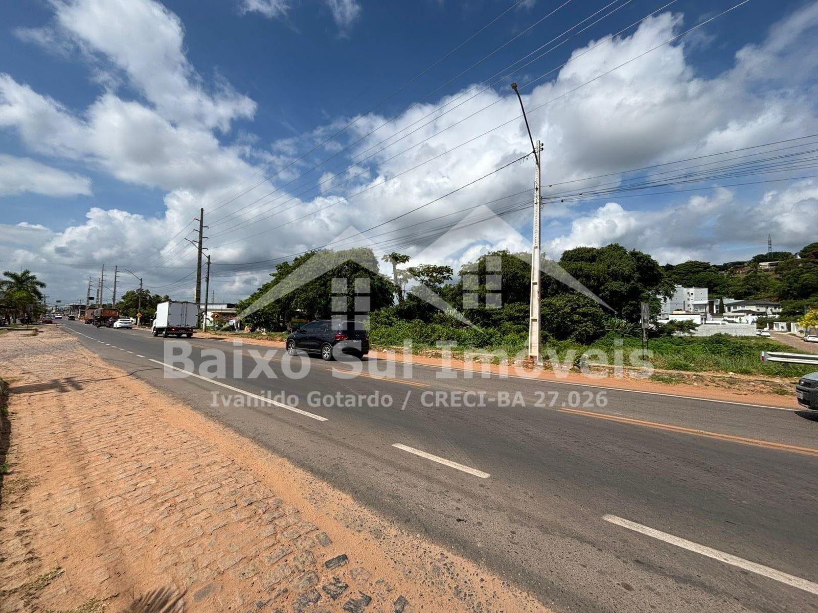 Terreno na Av ACM Valença BA com 50m de frente