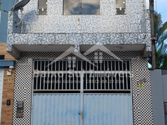 Casa no Centro de Valença BA