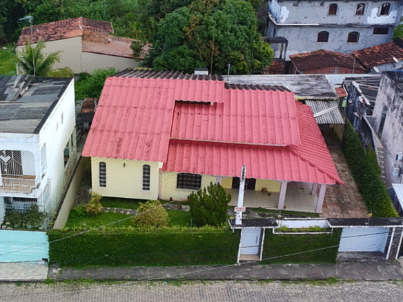 Casa à Venda em Valença BA